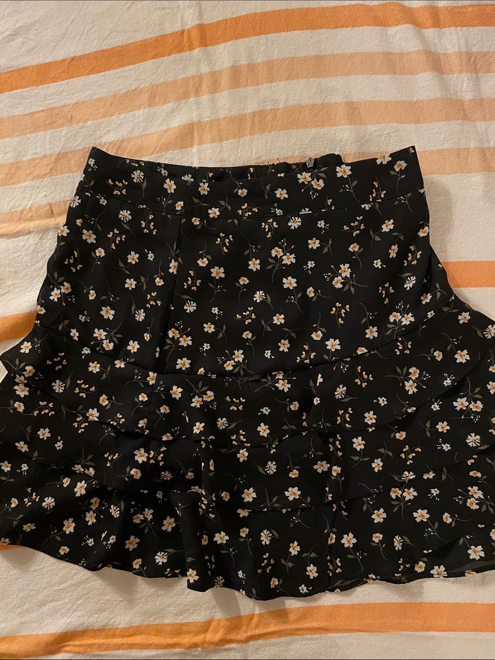 Francesca's Collections Black Floral Ruffled Mini Skirt